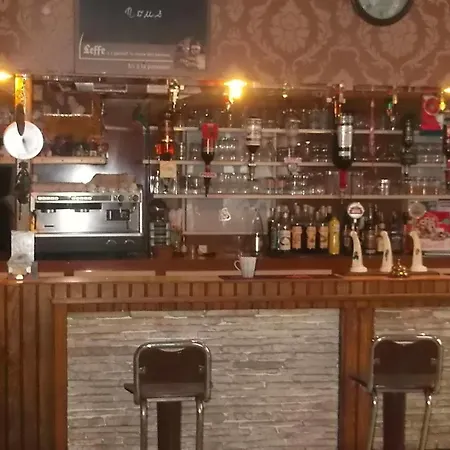 Le Deltaplane Hotel 2*