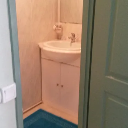 מלון Le Deltaplane 2*