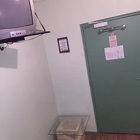 מלון Le Deltaplane 2*